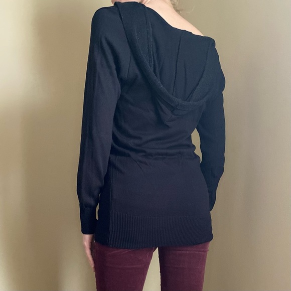 H&M size 6 fancy black knit top with sparkling trim - Picture 3 of 12